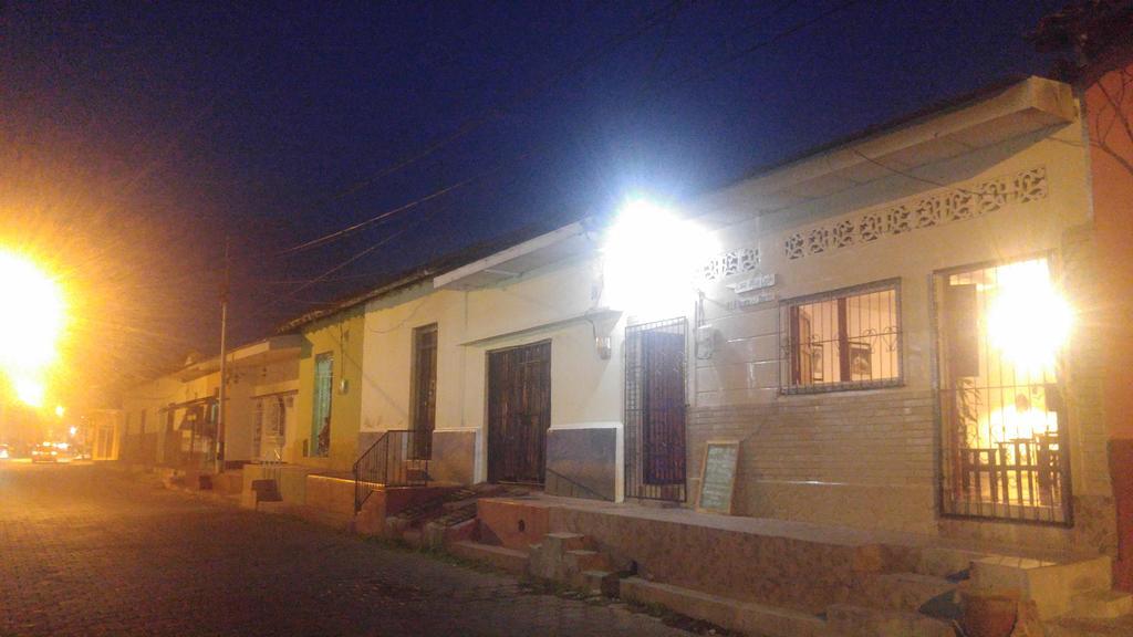 Casa Nica Leon Hostel León Exterior foto