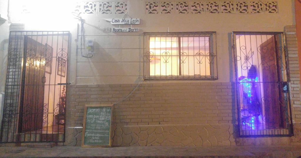 Casa Nica Leon Hostel León Exterior foto